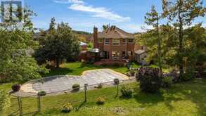 35 GRASETT CRESCENT | Barrie Ontario | Slide Image Fifty
