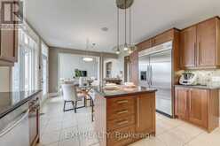 530 GOLFVIEW COURT | Oakville Ontario | Slide Image Eighteen