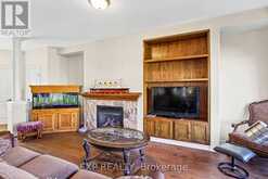 200 VALIANT CIRCLE | Binbrook Ontario | Slide Image Nine