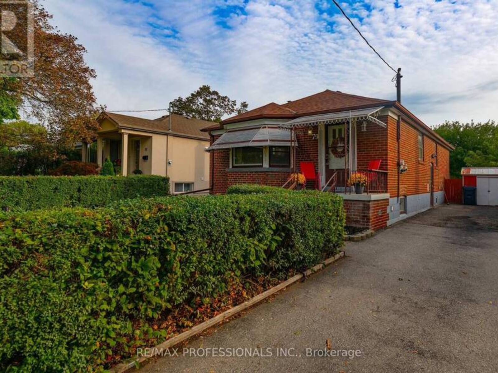 79 SILVERHILL DRIVE, Toronto, Ontario M9B 3W4