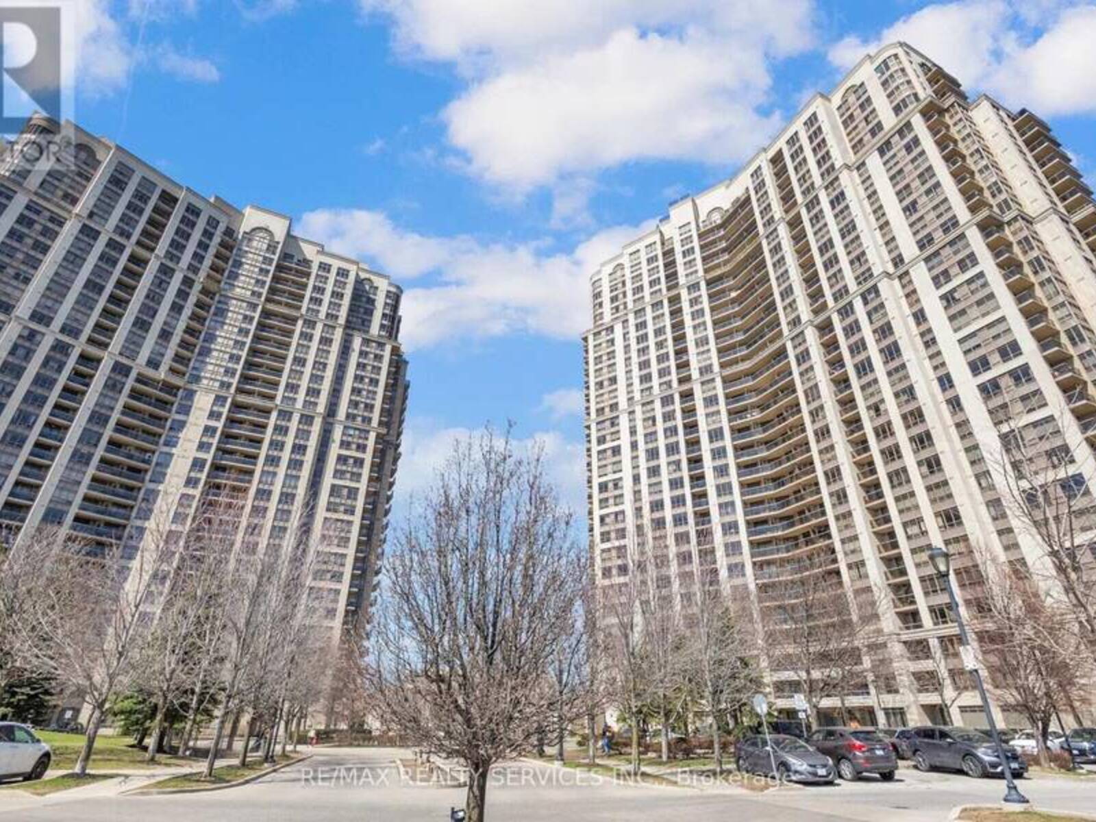 1027 - 700 HUMBERWOOD BOULEVARD, Toronto, Ontario M9W 7J4