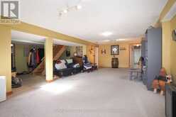 30 NESBITT STREET | Mapleton Ontario | Slide Image Thirty