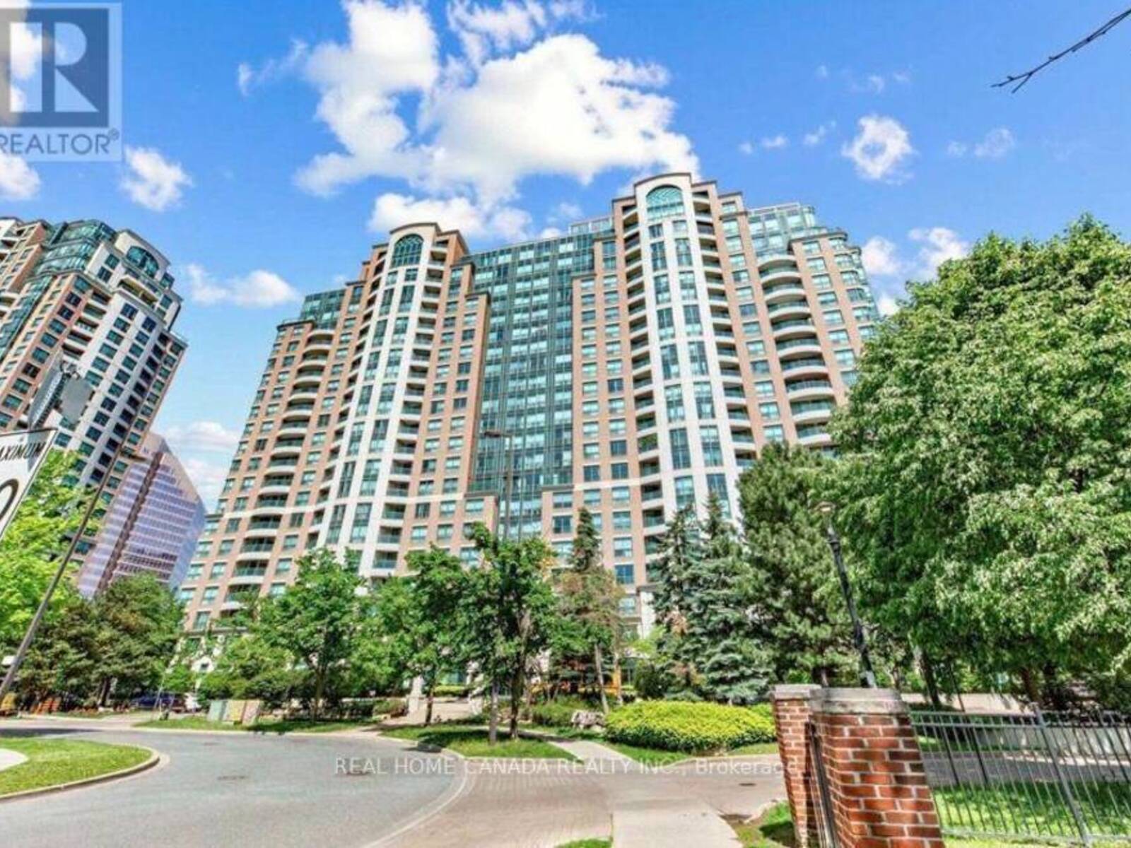 1810 - 23 LORRAINE DRIVE, Toronto, Ontario M2N 6Z6