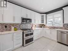 187 JOHN DAVIS GATE | Whitchurch-Stouffville Ontario | Slide Image Ten