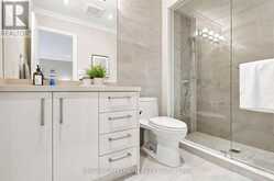 126 MATTEO DAVID DRIVE | Richmond Hill Ontario | Slide Image Twelve