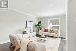 126 MATTEO DAVID DRIVE | Richmond Hill Ontario | Slide Image Three