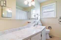 82 OAKLEY PARK SQUARE | Barrie Ontario | Slide Image Twelve