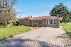 82 OAKLEY PARK SQUARE | Barrie Ontario | Slide Image One