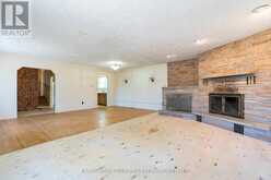 82 OAKLEY PARK SQUARE | Barrie Ontario | Slide Image Eight