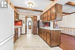 16 WARREN CRESCENT | Toronto Ontario | Slide Image Nine