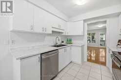 11 - 705 CUMBERLAND AVENUE | Burlington Ontario | Slide Image Eight