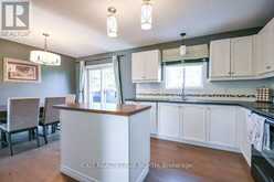 35 MARLOW CIRCLE | Springwater Ontario | Slide Image Ten