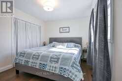 35 MARLOW CIRCLE | Springwater Ontario | Slide Image Thirteen
