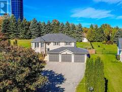 35 MARLOW CIRCLE Springwater Ontario, L0L 1V0