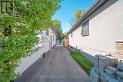 24 ACORN AVENUE | Toronto Ontario | Slide Image Fifty