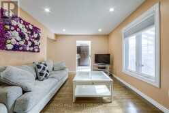 13 SHALE DRIVE | Ajax Ontario | Slide Image Fourteen