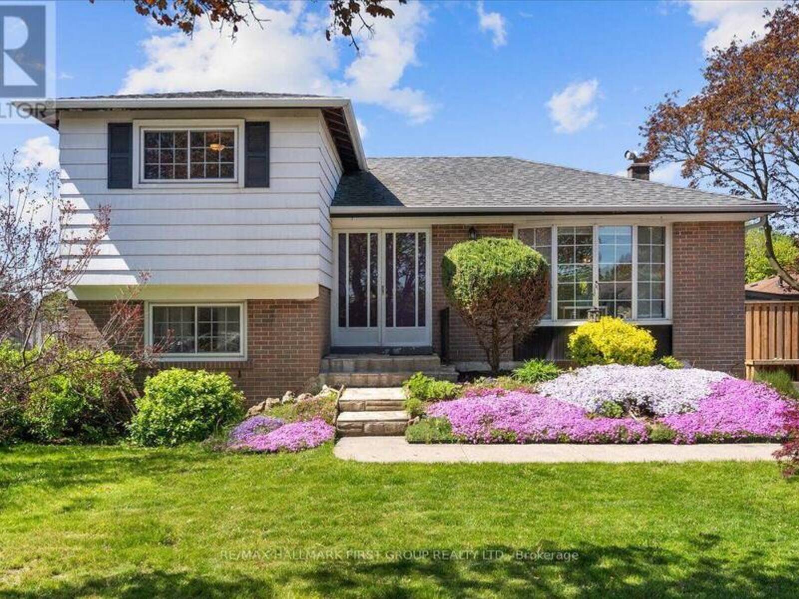 820 BEM AVENUE, Pickering, Ontario L1W 1X1