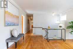 18 HORIZON CRESCENT | Toronto Ontario | Slide Image Fifteen