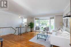 18 HORIZON CRESCENT | Toronto Ontario | Slide Image Four