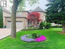 27 ADDISON STREET | Richmond Hill Ontario | Slide Image Two