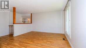 9 BRONTE CRESCENT | Barrie Ontario | Slide Image Sixteen