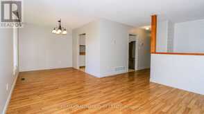 9 BRONTE CRESCENT | Barrie Ontario | Slide Image Eighteen