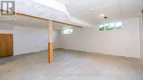 9 BRONTE CRESCENT | Barrie Ontario | Slide Image Thirty-six