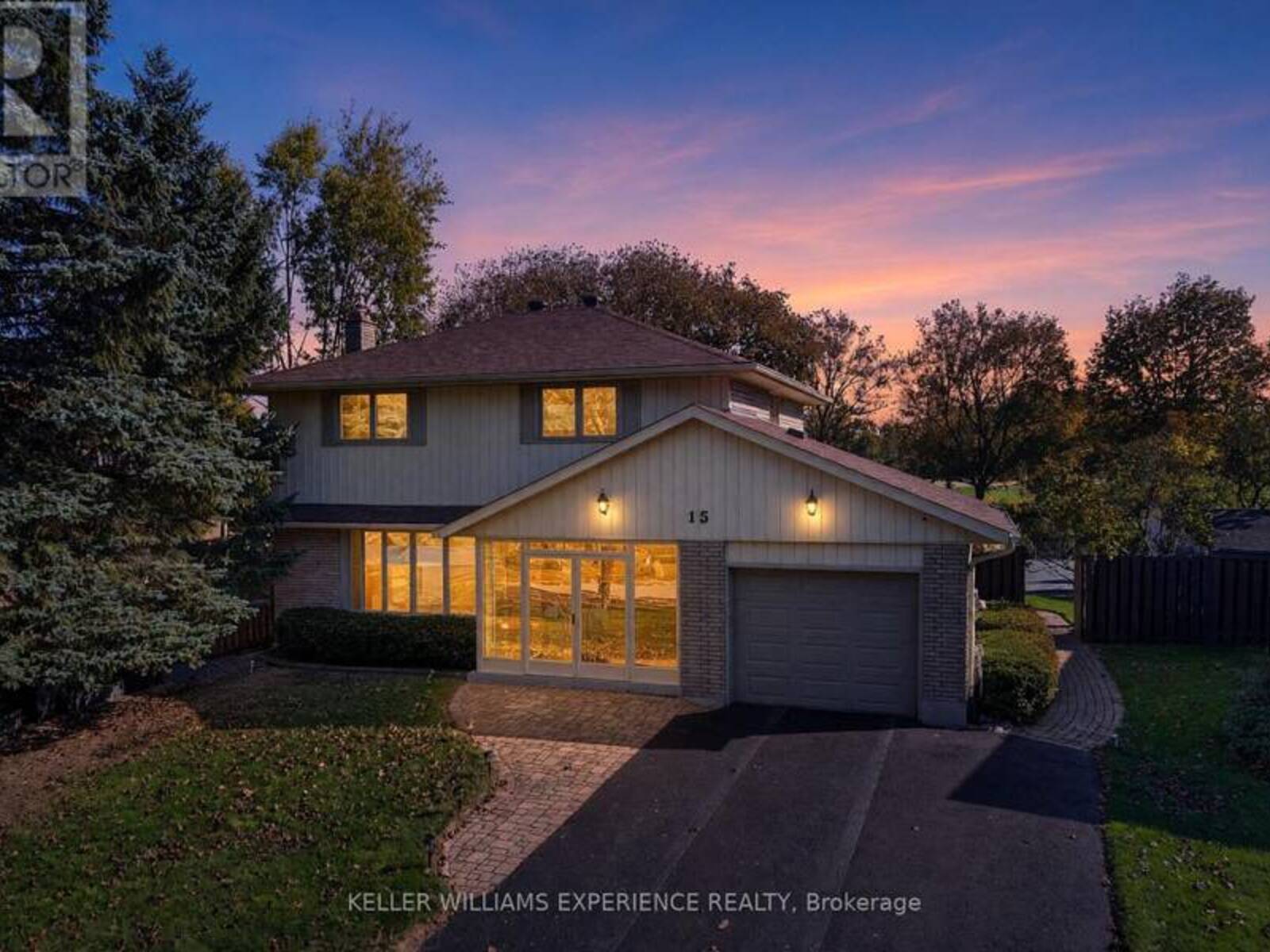 15 WOODCREST ROAD, Barrie, Ontario L4N 2V4