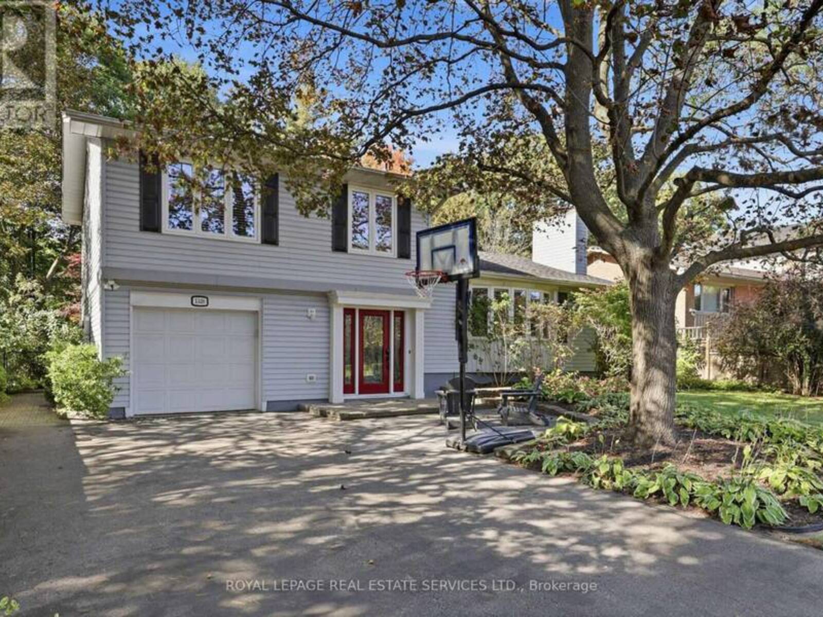 1320 HILLVIEW CRESCENT, Oakville, Ontario L6H 2C7