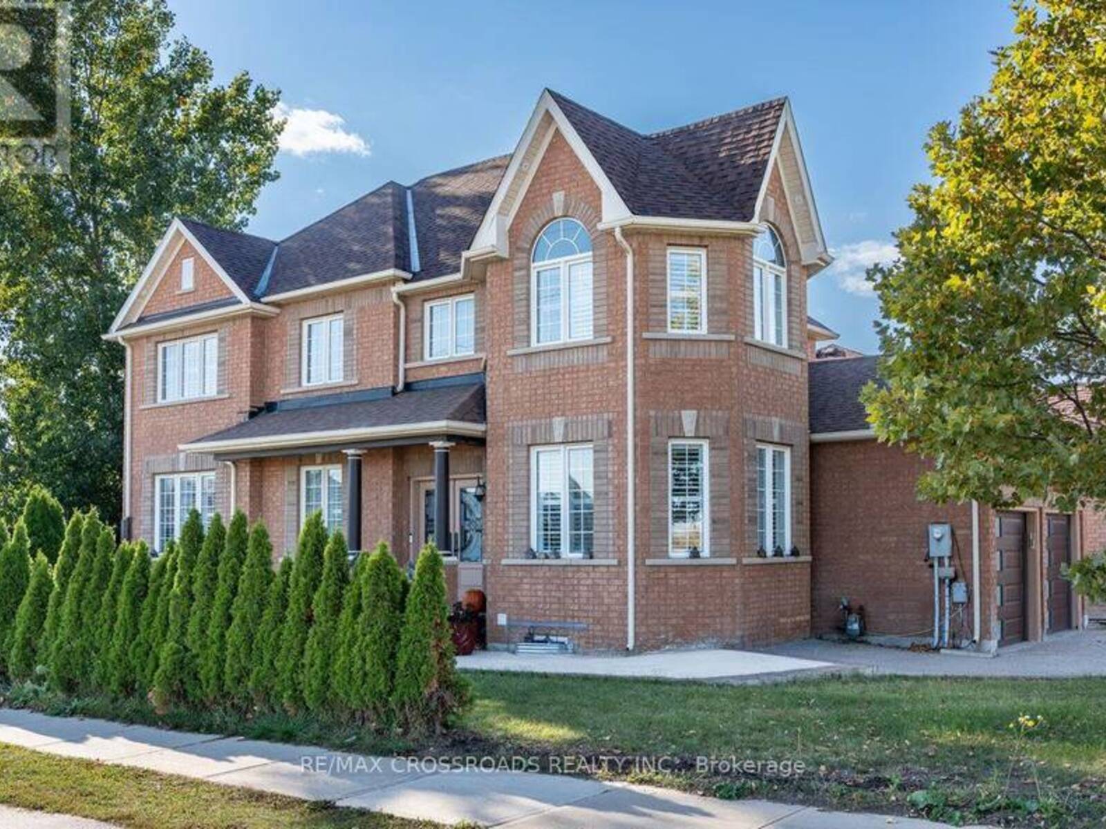 1090 TRUDEAU DRIVE, Milton, Ontario L9T 0A3