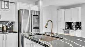 82 PENBRIDGE CIRCLE | Brampton Ontario | Slide Image Sixteen