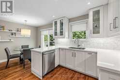 124 ABBEYWOOD TRAIL | Toronto Ontario | Slide Image Eleven