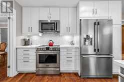 124 ABBEYWOOD TRAIL | Toronto Ontario | Slide Image Thirteen