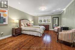 124 ABBEYWOOD TRAIL | Toronto Ontario | Slide Image Seventeen
