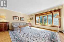 369 OSIRIS DRIVE | Richmond Hill Ontario | Slide Image Three
