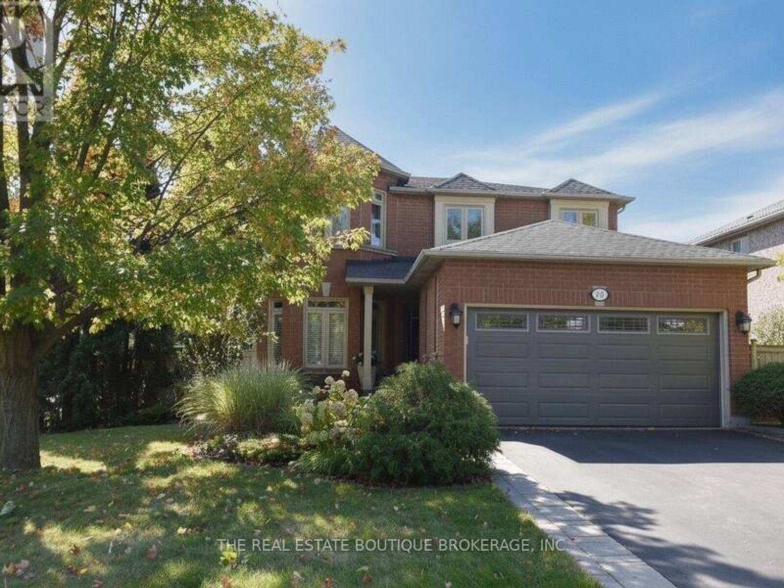 470 AMANDA CRESCENT, Burlington, Ontario L7L 6H5