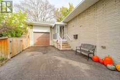 20 WISHING WELL DRIVE | Toronto Ontario | Slide Image Five