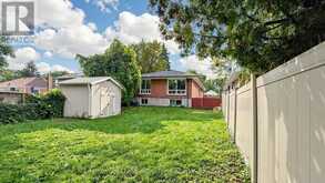 35 FLORENS AVENUE | Toronto Ontario | Slide Image Forty