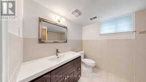 35 FLORENS AVENUE | Toronto Ontario | Slide Image Nine