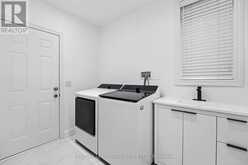 41 LEITH DRIVE | Bradford West Gwillimbury Ontario | Slide Image Nine
