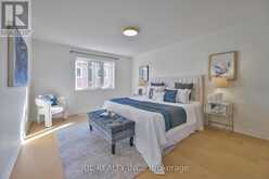 21 IRON HORSE AVENUE | Richmond Hill Ontario | Slide Image Thirteen