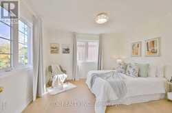 21 IRON HORSE AVENUE | Richmond Hill Ontario | Slide Image Seventeen