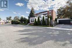 298 LAKESHORE ROAD E | Mississauga Ontario | Slide Image Three