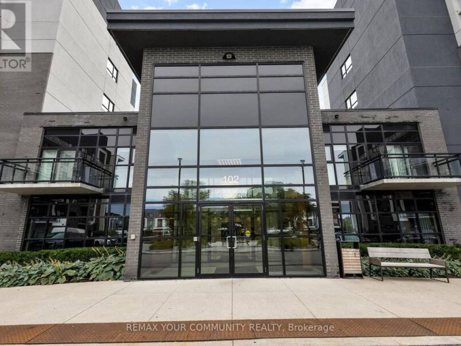 110 - 102 GROVEWOOD COMMON CIRCLE, Oakville, Ontario L6H 0X2