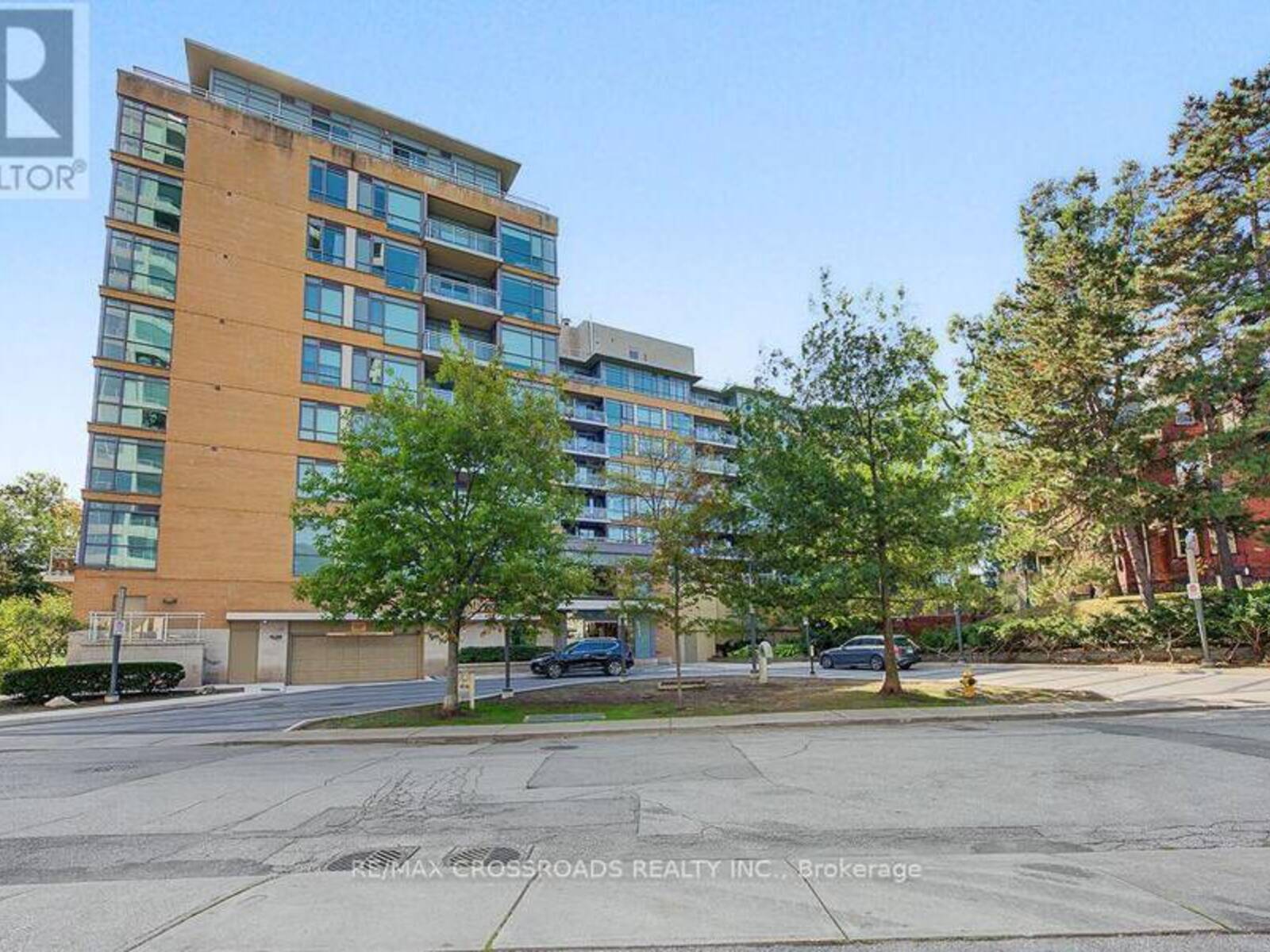 613 - 20 GOTHIC AVENUE, Toronto, Ontario M6P 1T5