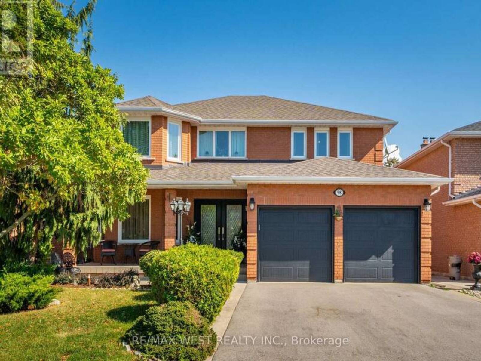 98 ARROWHEAD DRIVE, Vaughan, Ontario L4L 4A5