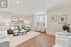 35 METCALFE STREET | Aurora Ontario | Slide Image Five