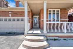 7 ACCENT CIRCLE | Brampton Ontario | Slide Image Four