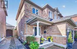 262 BRISDALE DRIVE W | Brampton Ontario | Slide Image Four