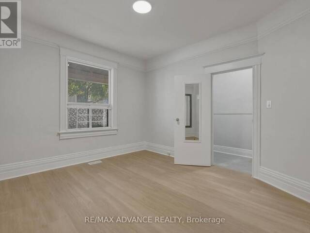 82A AUGUSTA AVENUE Toronto Ontario, M5T 2L1 - 5 Bedrooms Home For Sale